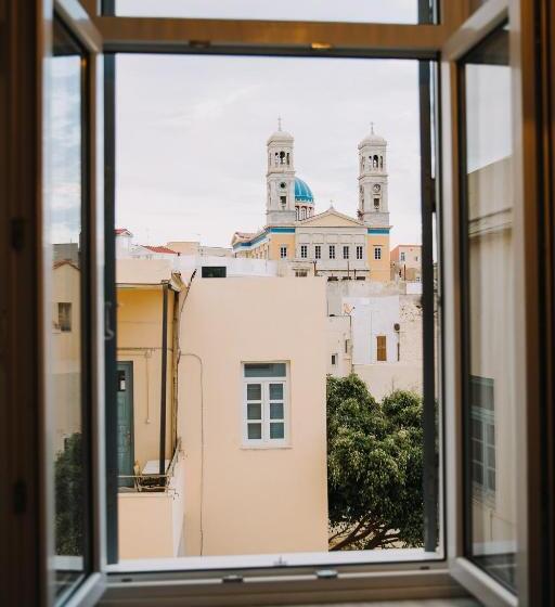 اتاق لوکس, 5 Hermoupolis Concept Sites