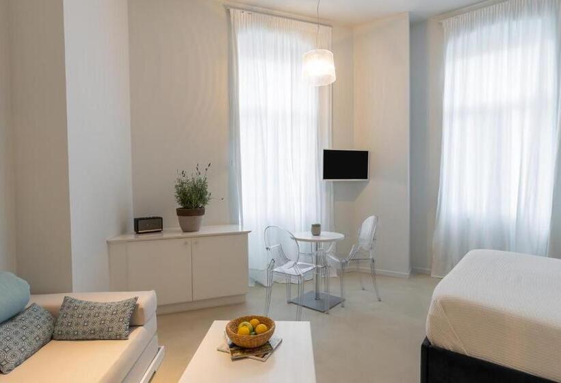 اتاق لوکس, 5 Hermoupolis Concept Sites