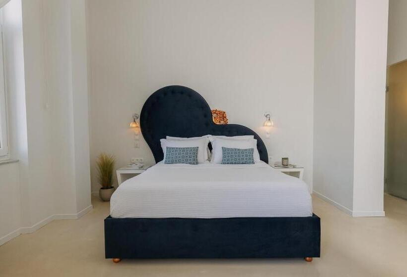 اتاق لوکس, 5 Hermoupolis Concept Sites