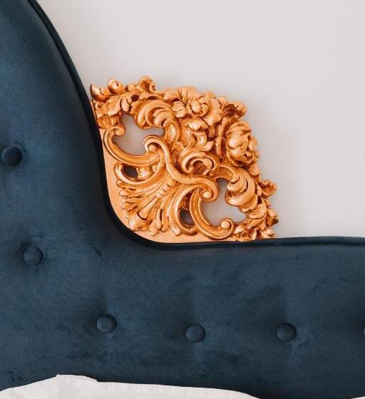 اتاق لوکس, 5 Hermoupolis Concept Sites