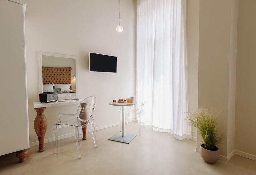 اتاق سوپریور با چشم‌انداز شهر, 5 Hermoupolis Concept Sites