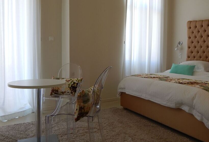 اتاق سوپریور با چشم‌انداز شهر, 5 Hermoupolis Concept Sites