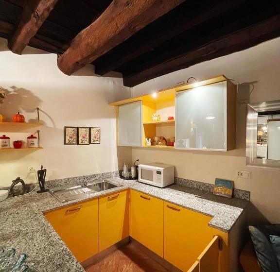 סוויטת ג'וניור דלוקס, Grotto Flora B&b Chambres De Charme