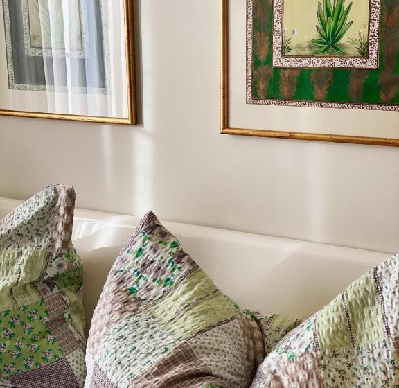 חדר קלאסי, Grotto Flora B&b Chambres De Charme