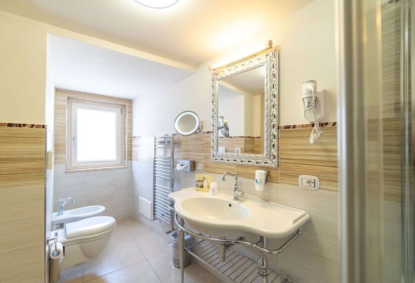 اتاق خانوادگی, Best Western Plus Hotel Perla Del Porto