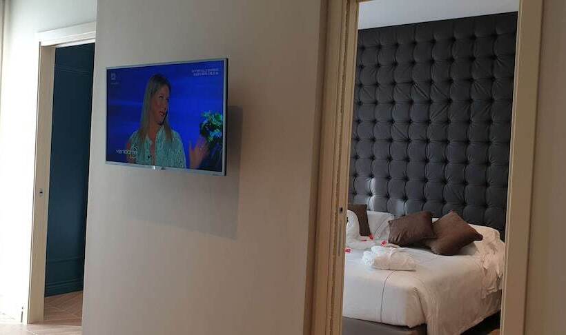 سوئیت رویال, Best Western Plus Hotel Perla Del Porto