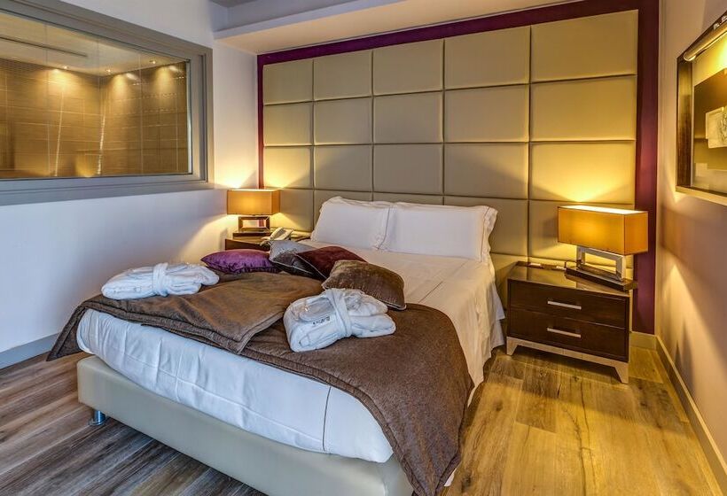 سوئیت رویال, Best Western Plus Hotel Perla Del Porto