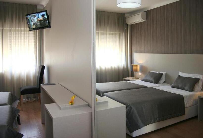 Номер Стандарт Трехместный, Douro Inn