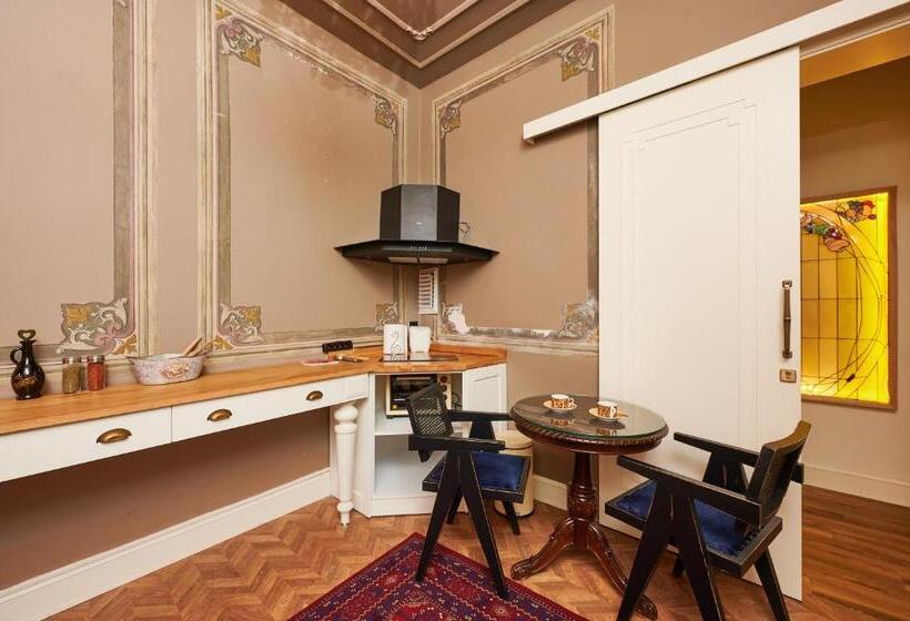 2 Bedroom Apartment, Faik Pasha Hotels Special Category Beyoglu Istanbul