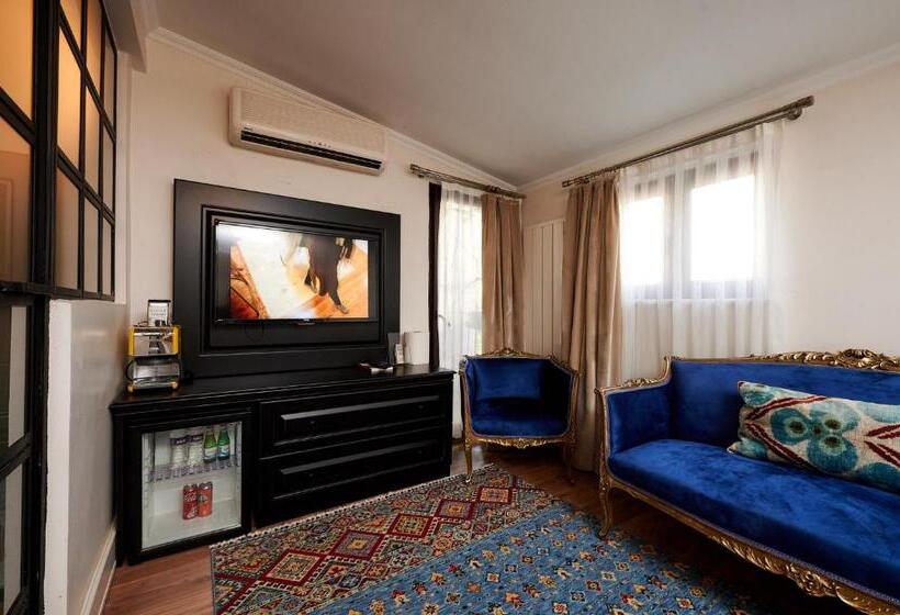 Standard Room, Faik Pasha Hotels Special Category Beyoglu Istanbul