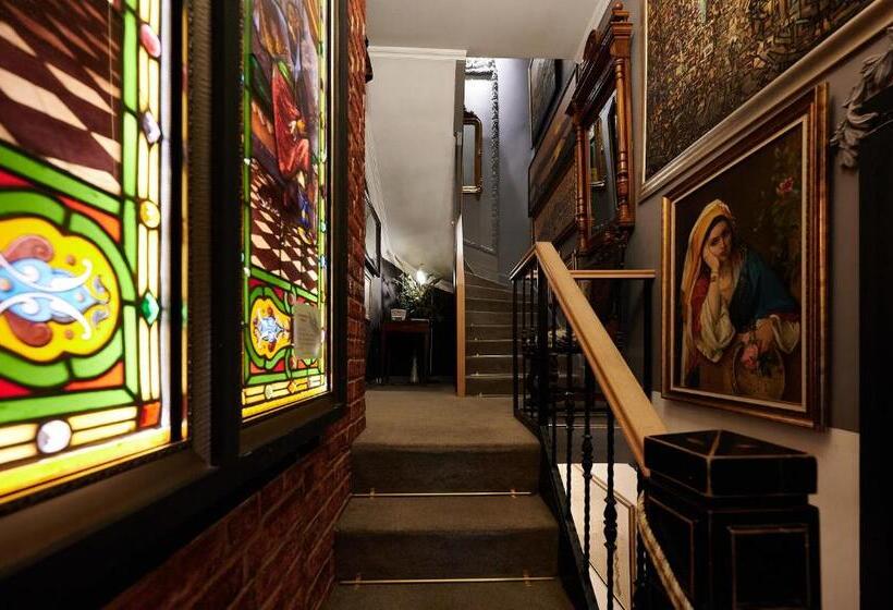 Standard Room, Faik Pasha Hotels Special Category Beyoglu Istanbul