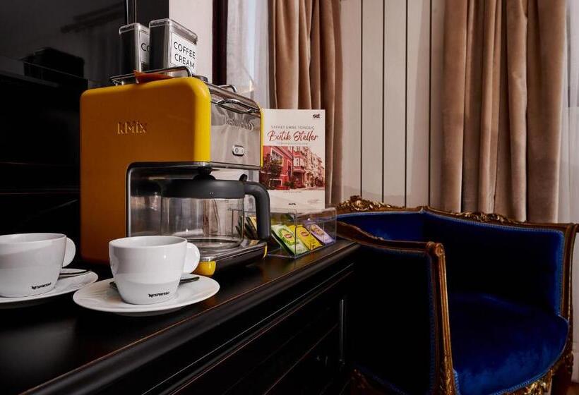 Standard Room, Faik Pasha Hotels Special Category Beyoglu Istanbul