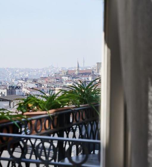 Executive Suite, Faik Pasha Hotels Special Category Beyoglu Istanbul