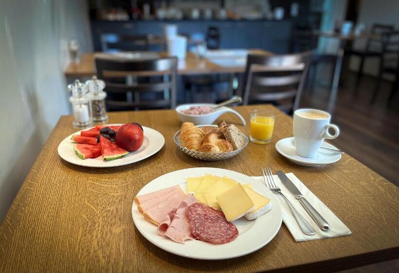 Standardrum med Balkong, Gasthaus Zur Waldegg; Bw Signature Collection