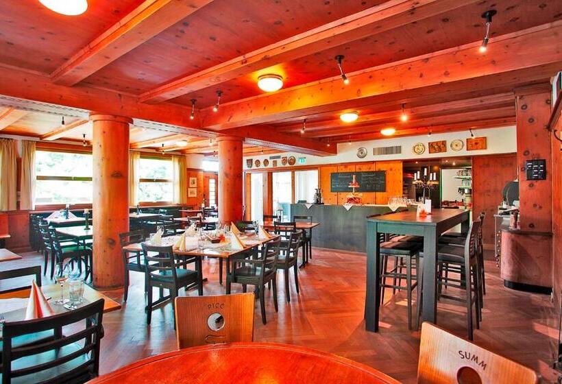 Standardrum med Balkong, Gasthaus Zur Waldegg; Bw Signature Collection