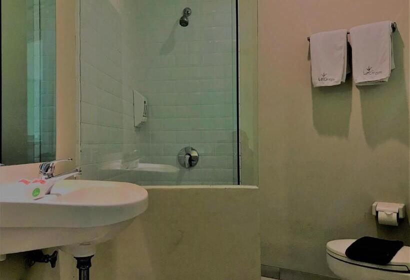 Habitació Superior, Legreen Suite Penjernihan
