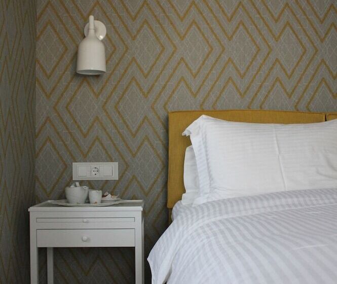 اتاق اجرایی, Metropolis