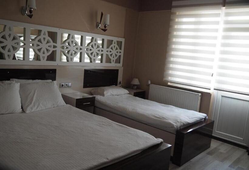 اتاق لوکس سه تخته, Ozbay