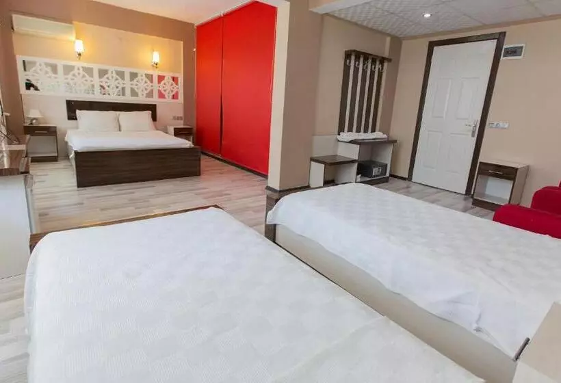 Deluxe Neljän Hengen Huone, Ozbay