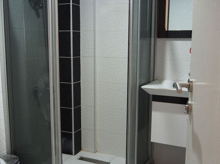 اتاق خانوادگی, Ozbay