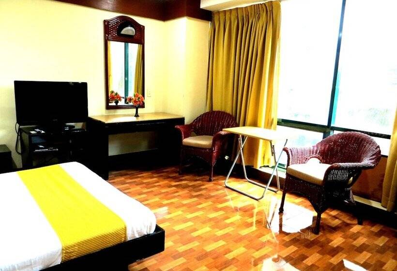 اتاق لوکس, Paragon Suites