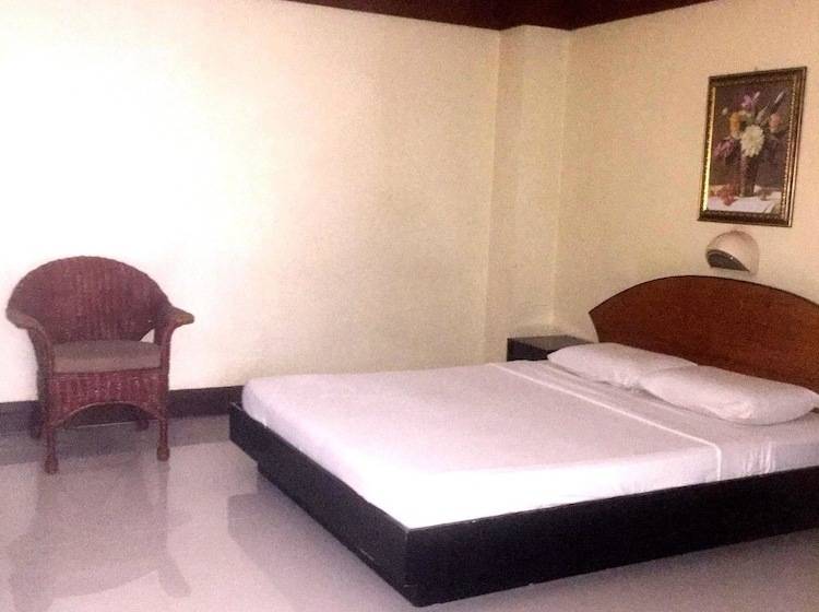 اتاق سوپریور, Paragon Suites