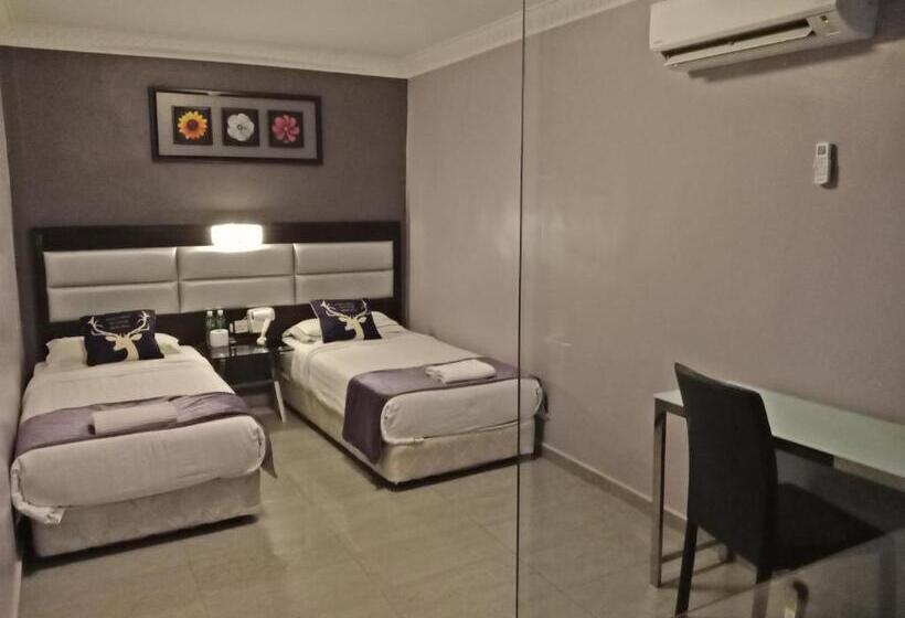 Номер Superior, T Hotel Johor Bahru