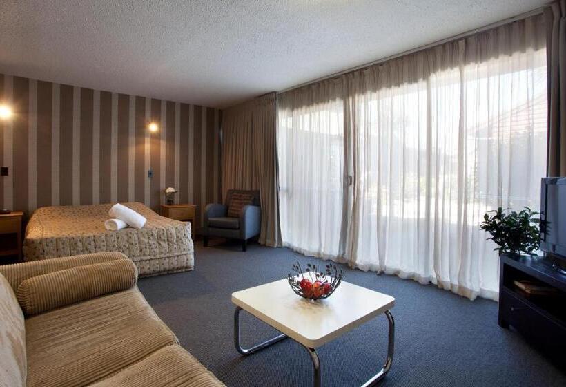 إستوديو قياسى, The Lofts Apartments