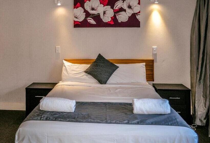 스탠다드 스튜디오, The Lofts Apartments