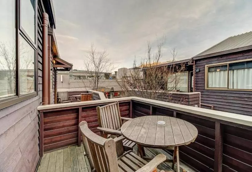 ３ベッドルームアパートメント, The Lofts Apartments