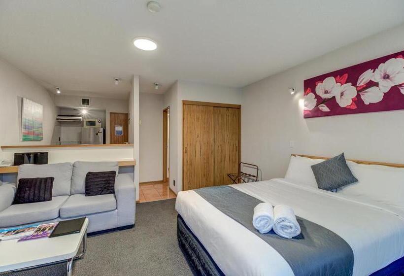 إستوديو قياسى, The Lofts Apartments