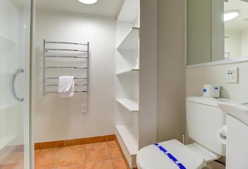 إستوديو قياسى, The Lofts Apartments