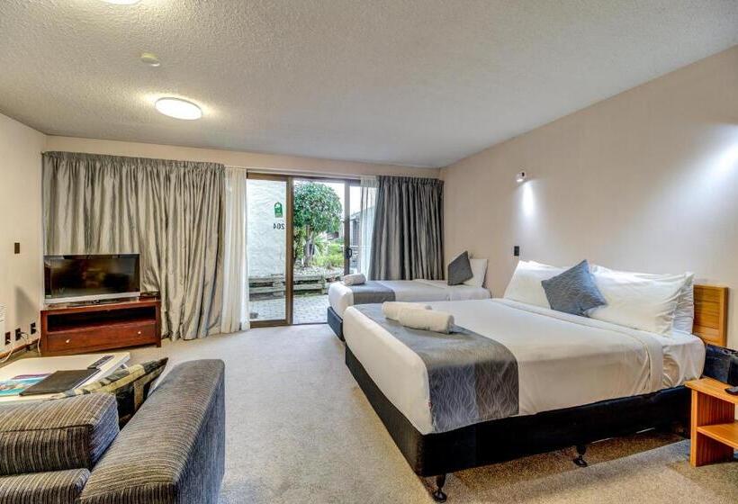 إستوديو قياسى, The Lofts Apartments