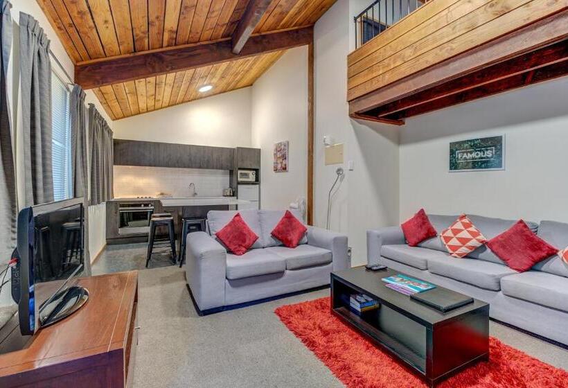 شقة غرفتين, The Lofts Apartments