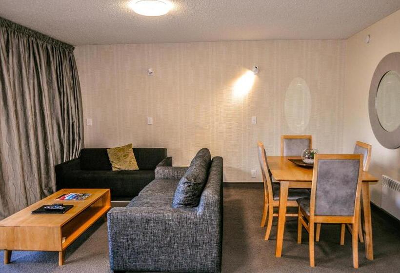 شقة غرفة واحدة, The Lofts Apartments