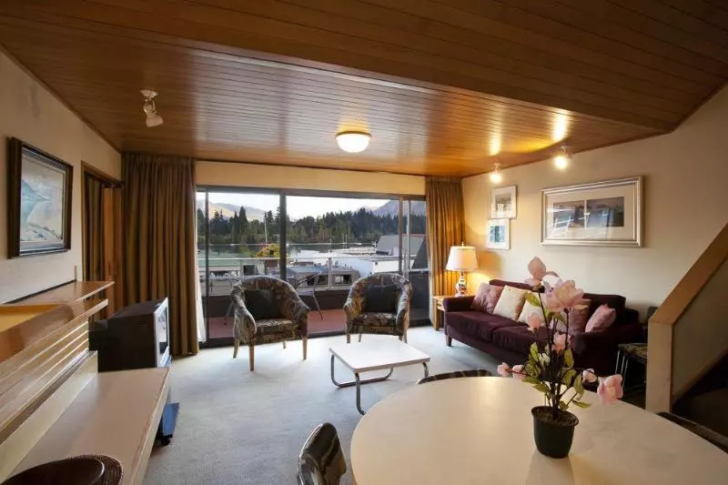 ２ベッドルームアパートメント, The Lofts Apartments