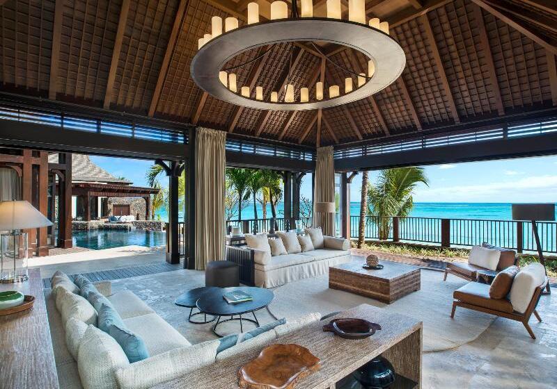 ویلای 4 خوابه, The St Regis Le Morne Resort, Mauritius