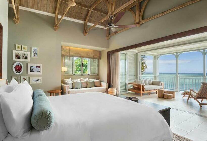 سوئیت جونیور با تخت بزرگ, The St Regis Le Morne Resort, Mauritius