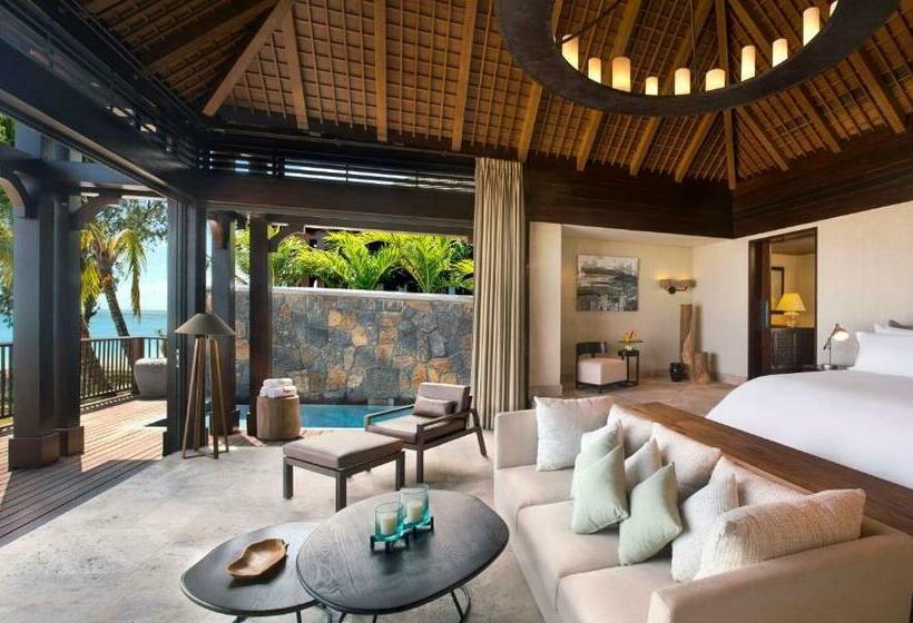 ویلای 4 خوابه, The St Regis Le Morne Resort, Mauritius