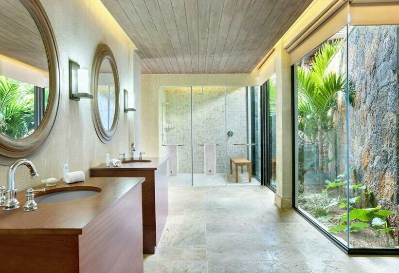 ویلای 4 خوابه, The St Regis Le Morne Resort, Mauritius