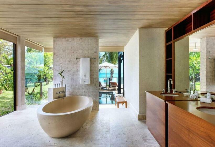 ویلای 4 خوابه, The St Regis Le Morne Resort, Mauritius