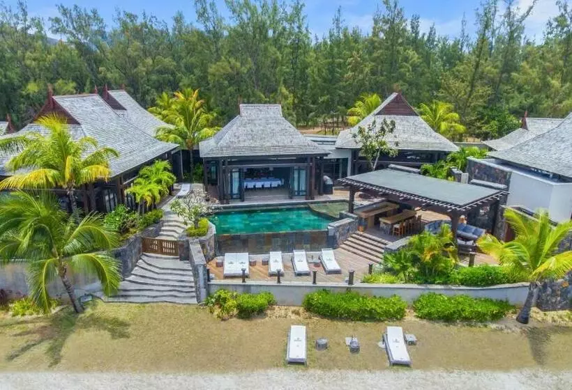 ویلای 4 خوابه, The St Regis Le Morne Resort, Mauritius