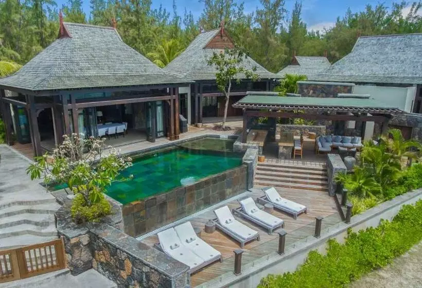 ویلای 4 خوابه, The St Regis Le Morne Resort, Mauritius