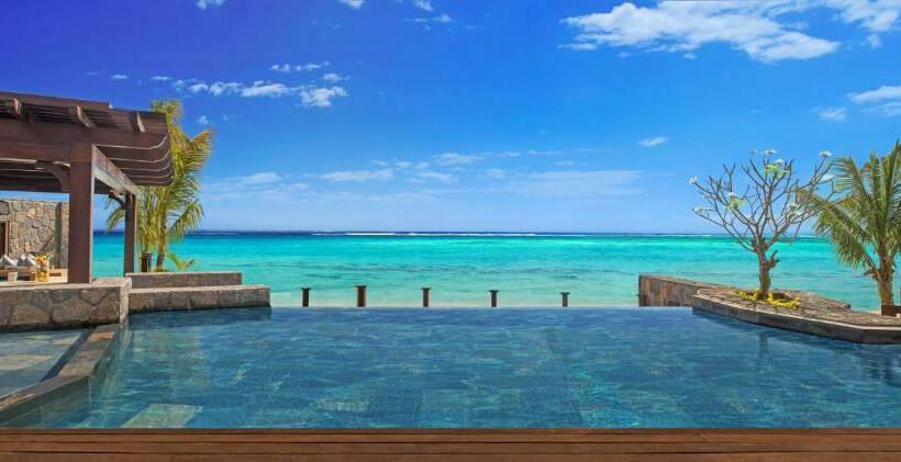 ویلای 4 خوابه, The St Regis Le Morne Resort, Mauritius