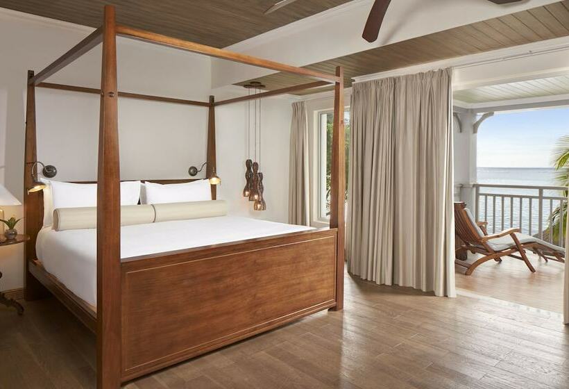 سوئیت با بالکن, The St Regis Le Morne Resort, Mauritius