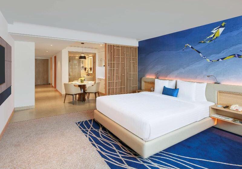 Люкс Премиум, Novotel Ahmedabad