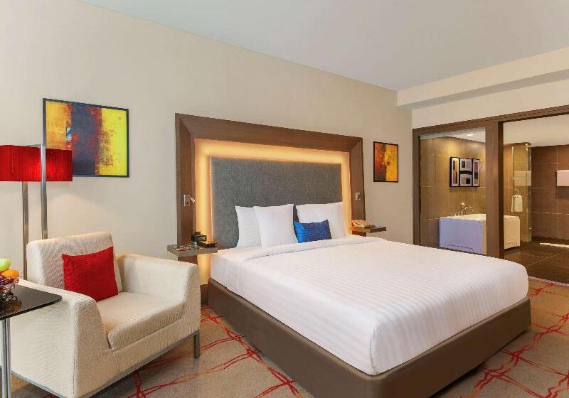 Президентский Люкс, Novotel Ahmedabad