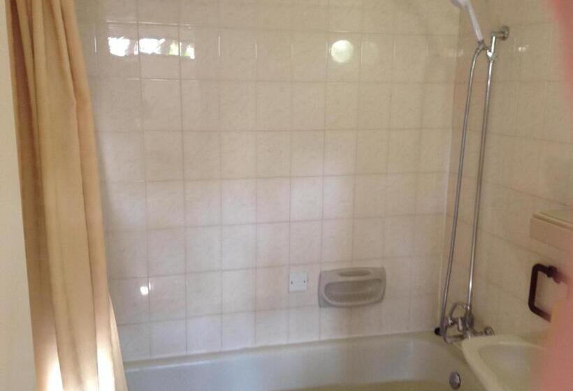 Economy Quadruple Room, Sea N Lake View Hotel Apartments