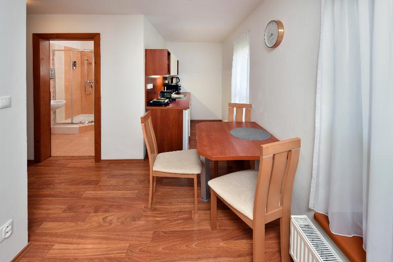 标准工作室, Aplend Vila Magnolia