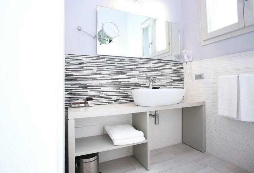 Полулюкс, Bajaloglia Resort